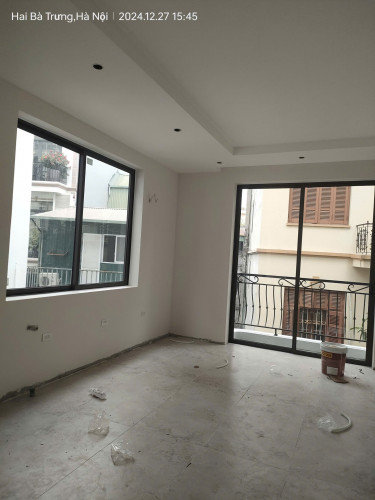 Thuê lâu dài giá rẻ phòng đào tạo Giáp Bát 300m, tầng 3,4, mặt tiền 30m, 20 tr/th, Hoàng Mai.