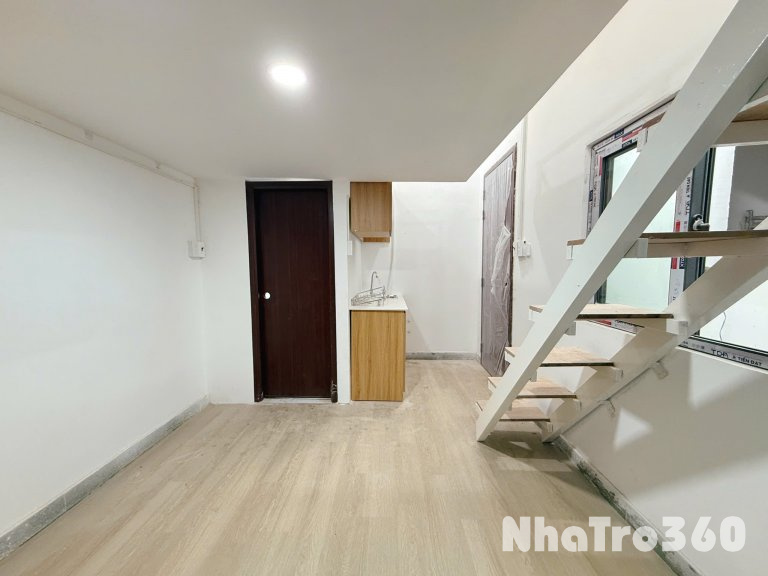 Cho thuê căn hộ Duplex (có gác), Q1, đường Tôn Thất Tùng, gần Công Viên Tao Đàn, Công Viên 23/9, Chợ Bến Thành