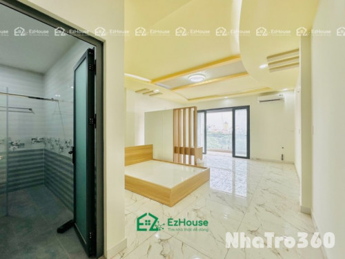 Gần công viên Phú Lâm