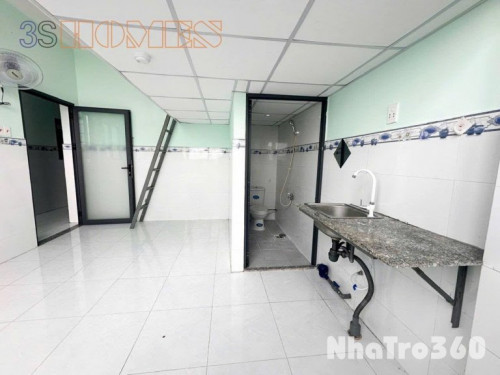 DUPLEX CỬA SỔ TRỜI GẦN VHU