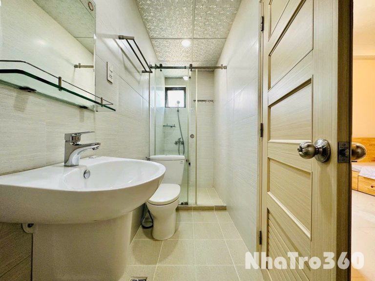 Cho thuê căn hộ Q4, đường Tôn Thất Thuyết, gần ĐH Nguyễn Tất Thành, chợ Xóm Chiếu, Cầu Tân Thuận