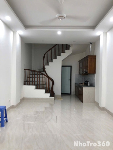 Cho thuê nguyên căn 4 tầng 1 tum full đồ cơ bản