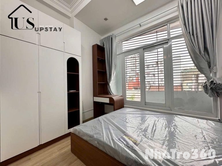 Cho thuê căn hộ 1PN, ban công, Q1, đường Hoà Mỹ, gần Chợ Tân Định, Công Viên Lê Văn Tám, Cầu Bông