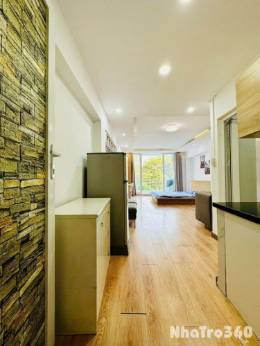 Studio ban công - full nội thất Q1 gần Đh UEH, Mở