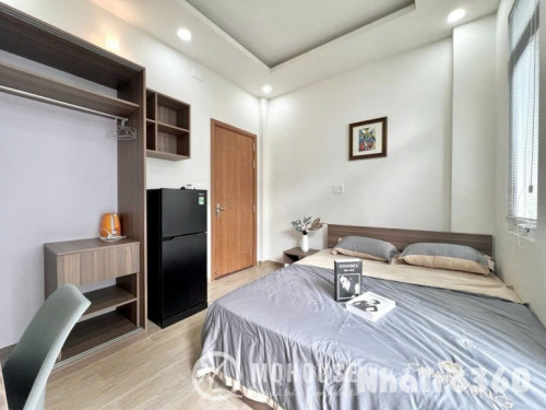 Phòng trọ studio ban công có nội thất giá rẻ đường Bạch Đằng gần sân bay Tân Sơn Nhất Tân Bình.