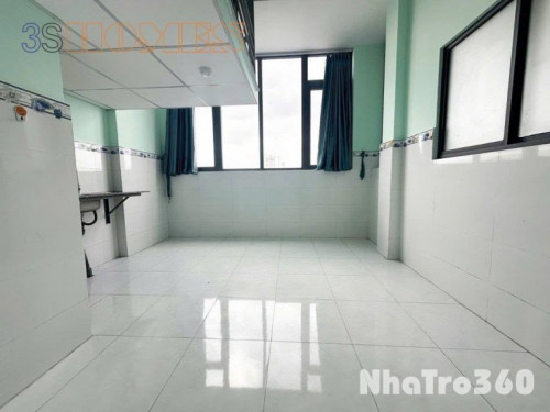 DUPLEX CỬA SỔ TRỜI GẦN VHU