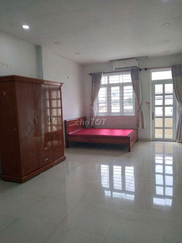 Cho Thuê Phòng – Giá Tốt, Tiện Nghi, An Ninh Mặt Tiền 236 Phạm Văn Bạch, P.15, Q.Tân Bình, HCM