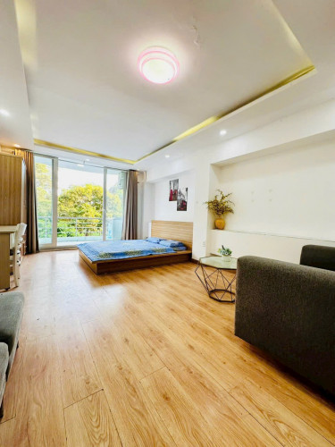 Cho thuê căn studio 30m2 đối diện công viên Tao Đàn, Dinh Độc Lập, nhà thờ Đức Bà, Bưu điện Thành phố, chợ Bến Thành