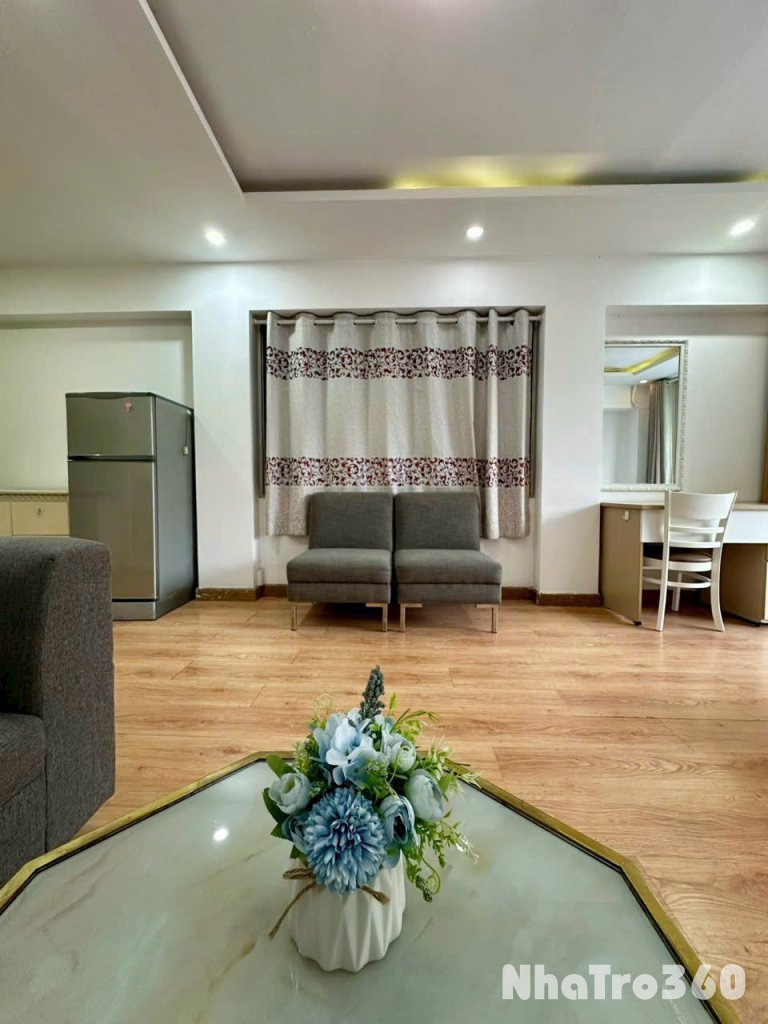 Cho thuê căn studio 30m2 đối diện công viên Tao Đàn, Dinh Độc Lập, nhà thờ Đức Bà, Bưu điện Thành phố, chợ Bến Thành