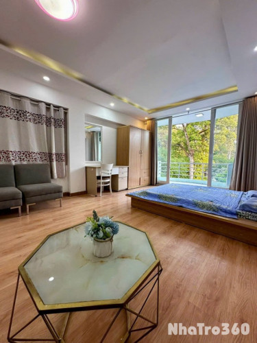 Cho thuê căn studio 30m2 đối diện công viên Tao Đàn, Dinh Độc Lập, nhà thờ Đức Bà, Bưu điện Thành phố, chợ Bến Thành