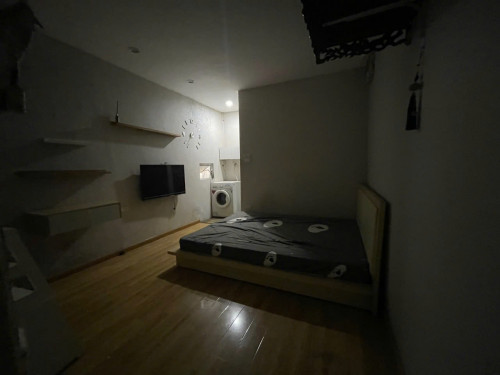 Cho thuê nhà ngõ Khâm Thiên, Đ.Đa 28m² x 3 tầng + nửa tum, 3PN, 2 WC, 8 Triệu/tháng