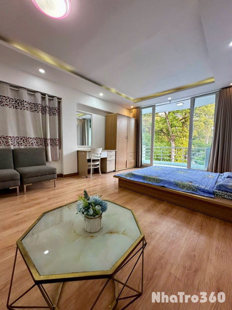 Cho thuê căn studio 30m2 đối diện công viên Tao Đàn, Dinh Độc Lập, nhà thờ Đức Bà, Bưu điện Thành phố, chợ Bến Thành