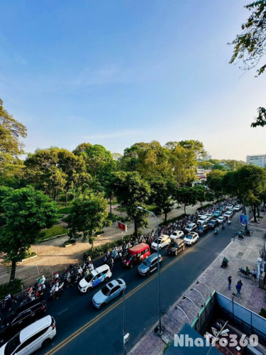 Cho thuê căn studio 30m2 đối diện công viên Tao Đàn, Dinh Độc Lập, nhà thờ Đức Bà, Bưu điện Thành phố, chợ Bến Thành