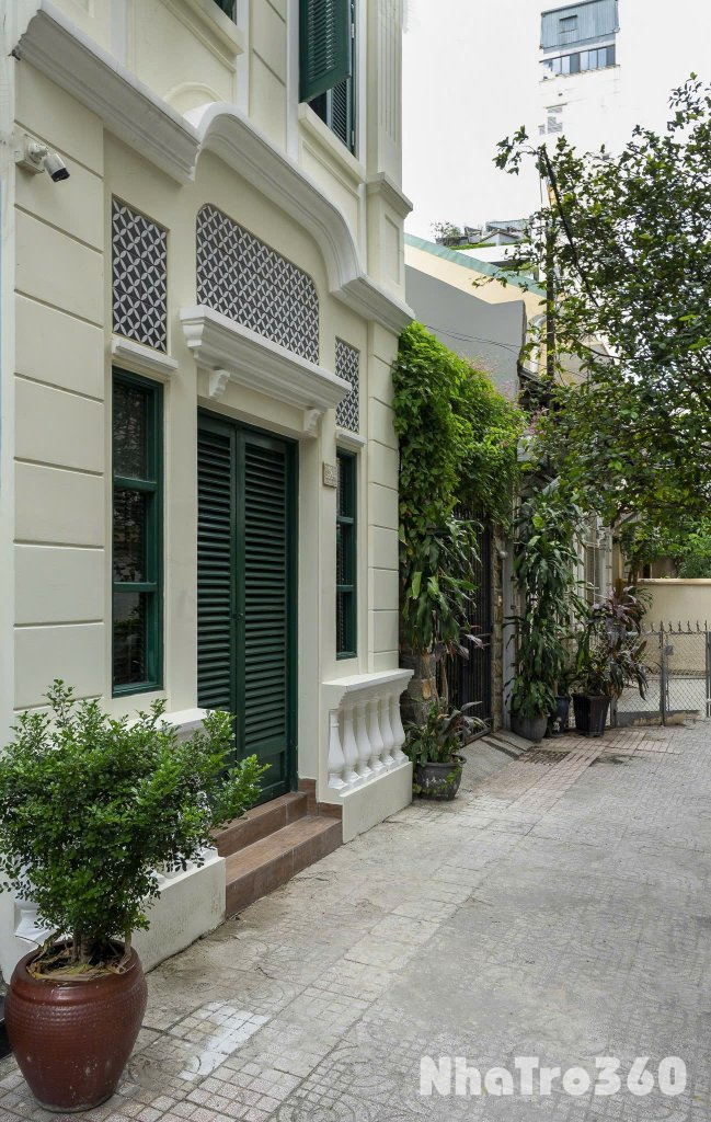 Cho thuê căn Studio Sân vườn - Lý Tự Trọng, quận 1