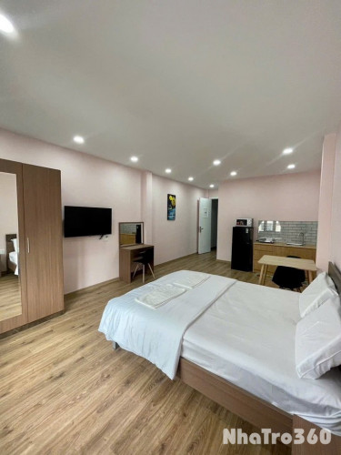 PHÒNG BAN CÔNG 45M2 QUẬN 1 ĐƯỜNG LÝ TỰ TRỌNG