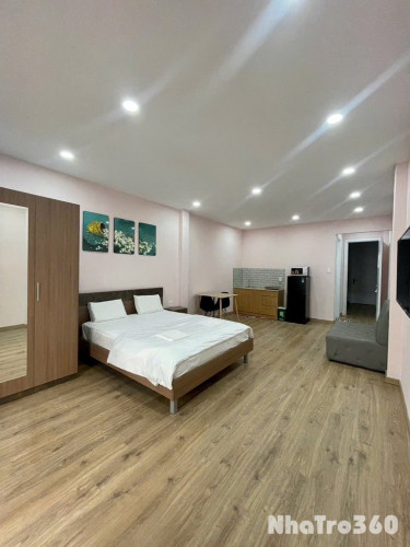 PHÒNG BAN CÔNG 45M2 QUẬN 1 ĐƯỜNG LÝ TỰ TRỌNG