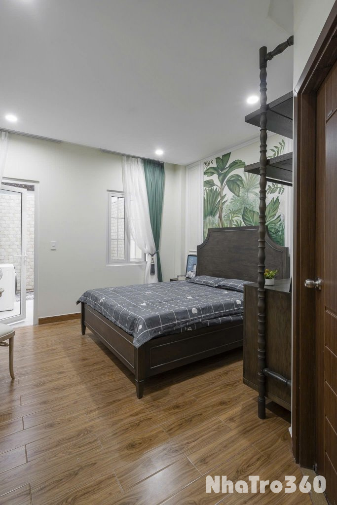 Cho thuê căn Studio Sân vườn - Lý Tự Trọng, quận 1