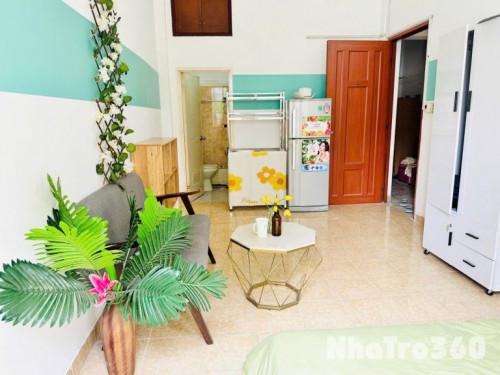 Cho thuê căn hộ ban công quận 4 - đoàn văn bơ - gần cầu khánh hội, cầu tân thuận