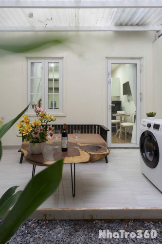 Cho thuê căn Studio Sân vườn - Lý Tự Trọng, quận 1