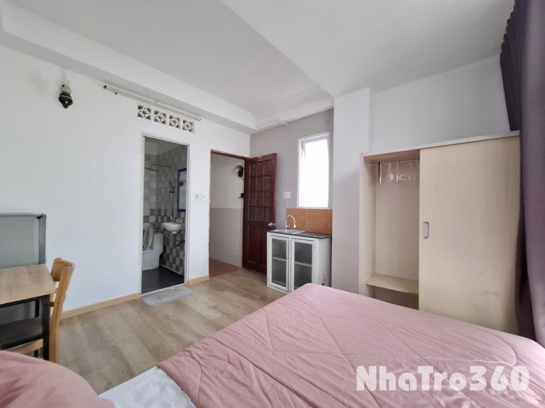 Cho thuê studio cửa sổ lớn Quận 3 - full nội thất