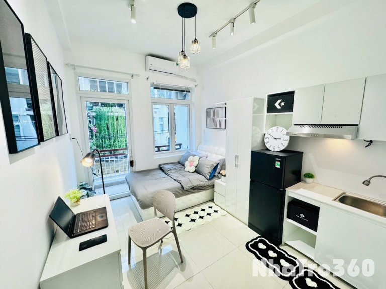 Căn Hộ Full Nội Thất Ban Công Thoáng