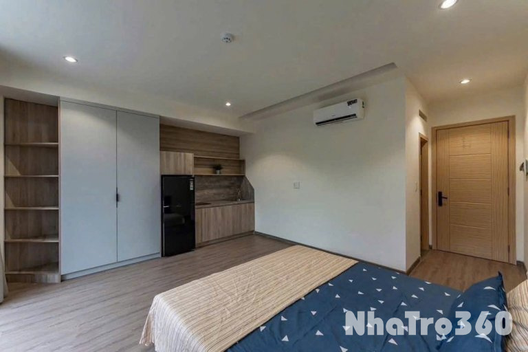 Căn Hộ Rộng Cho Thuê Tân Bình Ban Công Giáp Q10