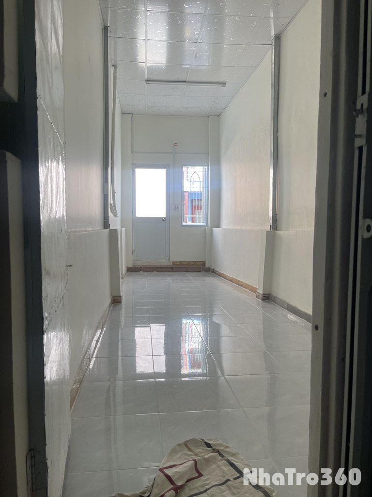 Nhà riêng Hồ Thị Kỷ q10 2pn 2wc 2 ban công