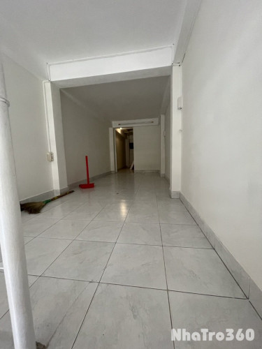 Nhà riêng Hồ Thị Kỷ q10 2pn 2wc 2 ban công