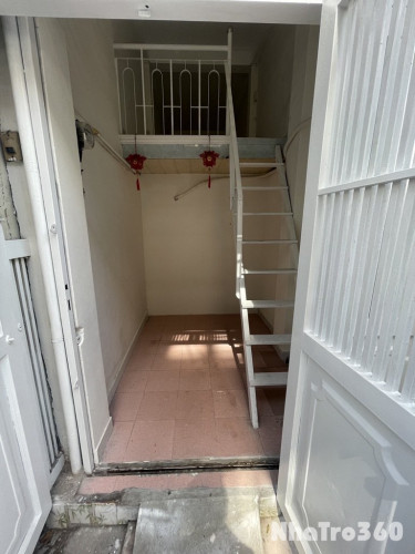 Nhà riêng Hồ Thị Kỷ q10 2pn 2wc 2 ban công