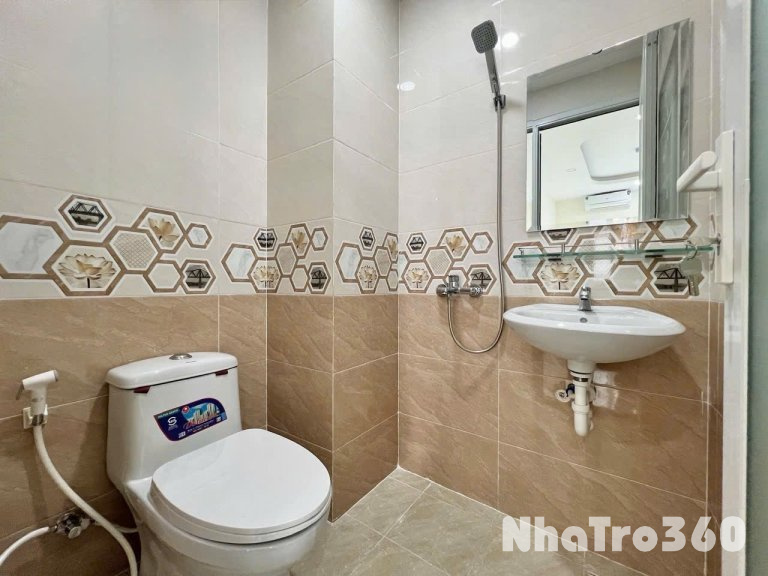 Cho thuê căn hộ Studio ban công Q1, ngay công viên 23/9, chợ Thái Bình, ngã sáu Phù Đổng, chợ Bến Thành,…