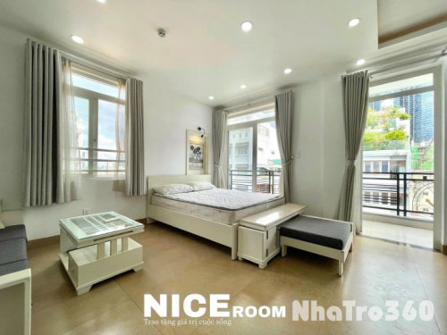 Căn hộ full nội thất ban công thoáng