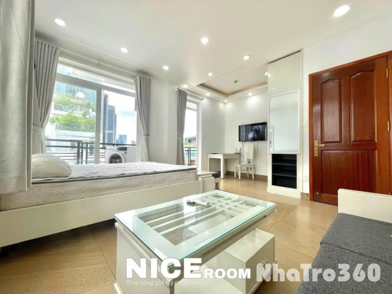 Căn hộ full nội thất ban công thoáng