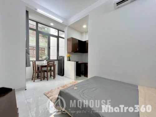 CHO THUÊ CĂN HỘ 1 PHÒNG NGỦ TÁCH BẾP CỬA SỔ SIÊU TO NGAY GẦN SÂN BAY