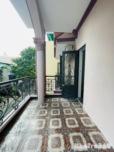 2PN + 1 ban công siêu lớn