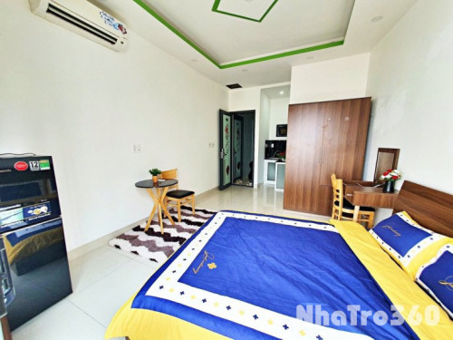 PHÒNG NGỦ BAN CÔNG LỚN CỰC ĐẸP NGAY QUẬN 4