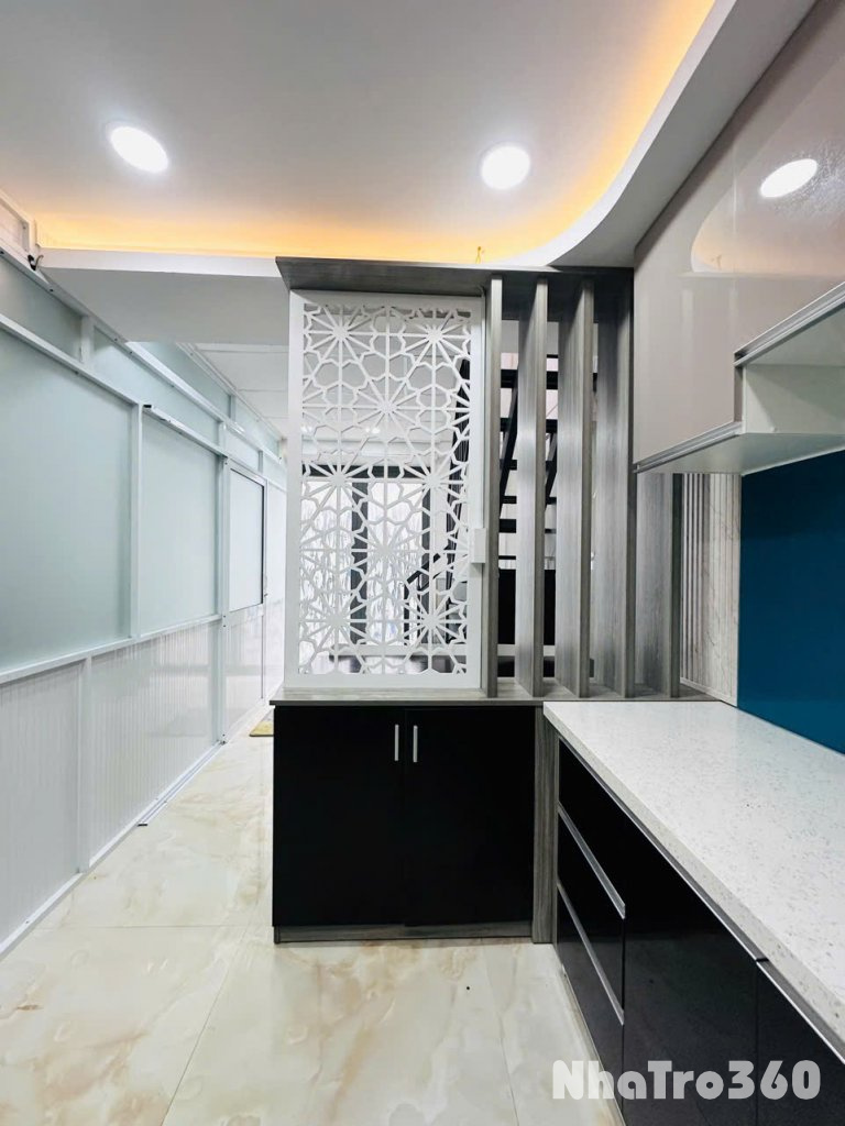 CHO THUÊ PHÒNG TRỌ NGAY TÂN BÌNH: 1 LỬNG 1 TRỆT CỬA SỔ TO SIÊU MÁT