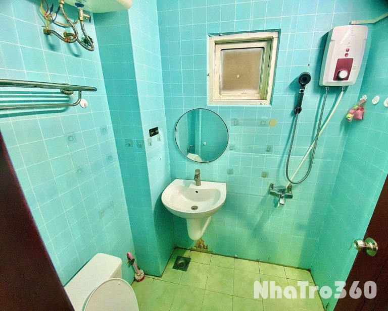 Cho thuê căn hộ 1PN, ban công, Q1 || ngay Đề Thám || gần Đại Học Văn Lang, Công viên 23 tháng 9, cầu ông Lãnh