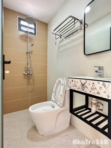 Cho thuê căn hộ ban công, Q8 || ngay Lương Ngọc Quyến || gần cầu Chà Và, Bệnh viện Đại Học Y Dược