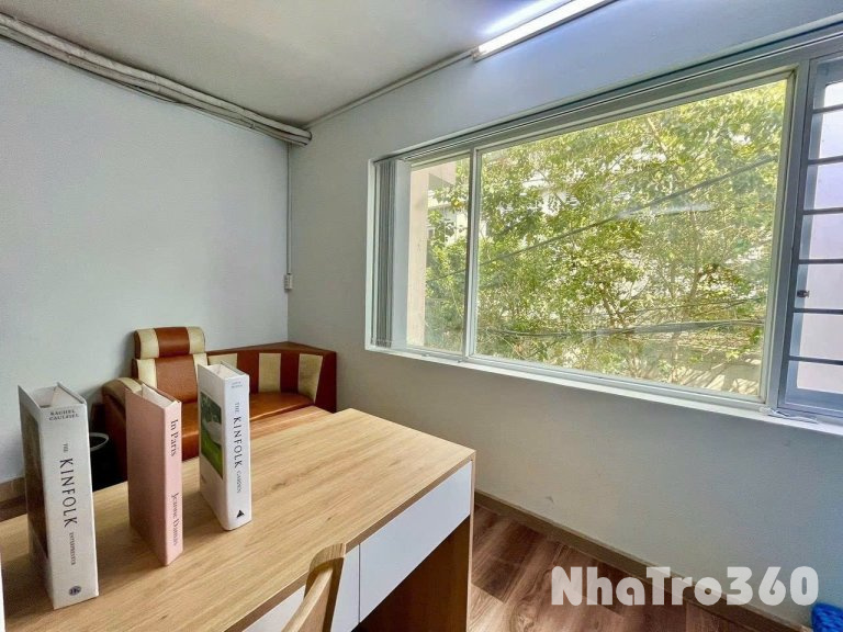 Cho Thuê Phòng Full NT Cửa Sổ To Ngay Sân Bay TSN