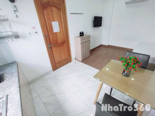 Cho thuê căn hộ Q10, mới 100% || ngay Cách Mạng Tháng 8 || gần Công Viên Lê Thị Riêng, Vòng xoay Dân chủ, Toà nhà Viettel