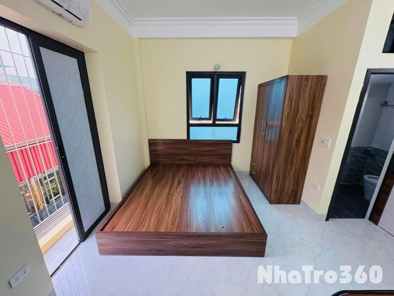 Ccmn mới rộng  rãi còn vài phòng ở được luôn