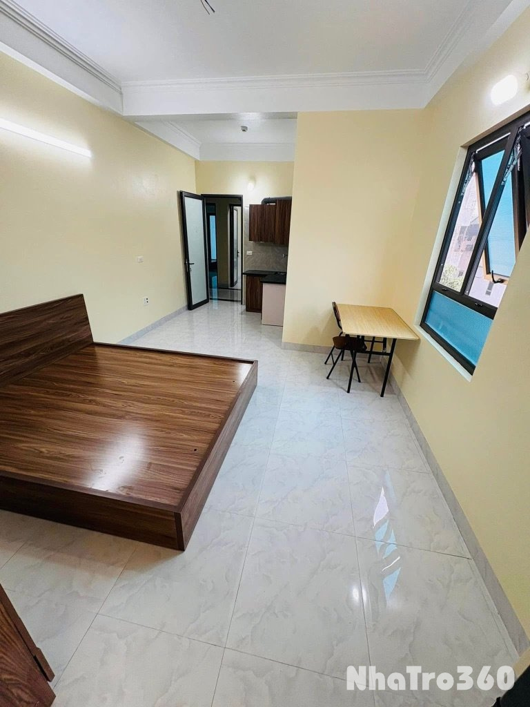 Ccmn mới rộng  rãi còn vài phòng ở được luôn