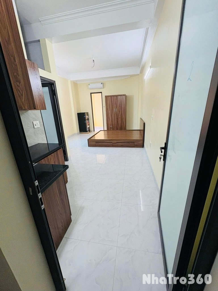 Ccmn mới rộng  rãi còn vài phòng ở được luôn