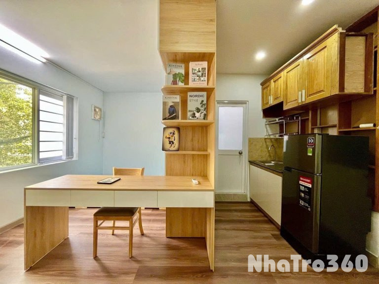 Cho Thuê Phòng Full NT Cửa Sổ To Ngay Sân Bay TSN