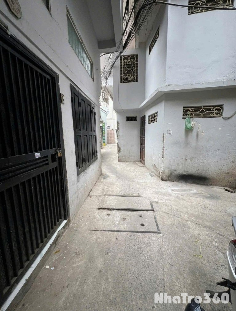 Cho thuê nhà ngõ 61 Phố Nguyễn Lương Bằng 6.5 triệu, 3 tầng, 2 ngủ, 2 WC