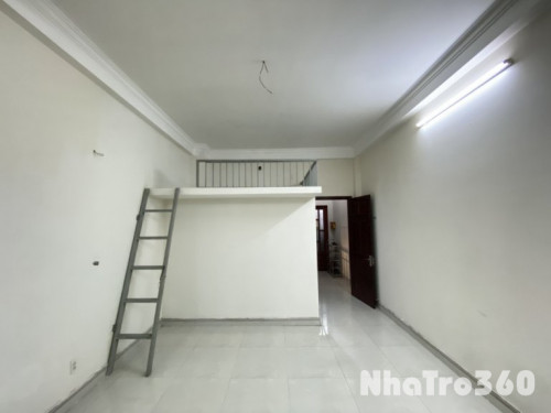 Phòng Trọ Ban Công Gác Xếp 55m2 Q.Tân Bình