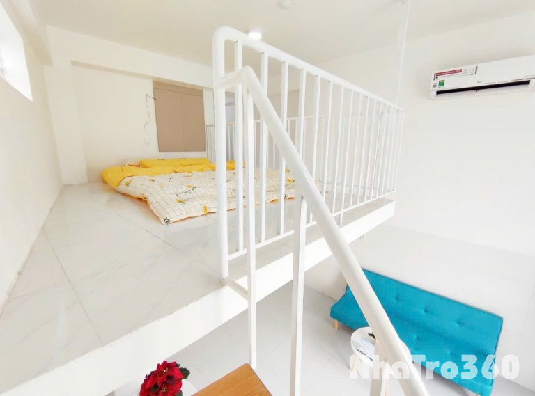 Cho thuê phòng gác to siêu thoáng ngay Lạc Long Quân Tân Bình