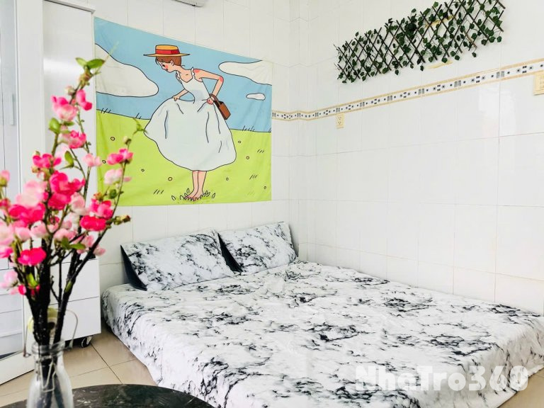 Cho thuê căn hộ 1PN, ban công Q4 || ngay đường 31 || gần cầu Kênh Tẻ, Công Viên Khánh Hội, Nhà thờ Xóm Chiếu