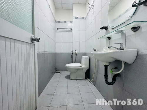 Cho thuê căn Duplex bancol - Full nội thất- nhà mới ngay Khu K300