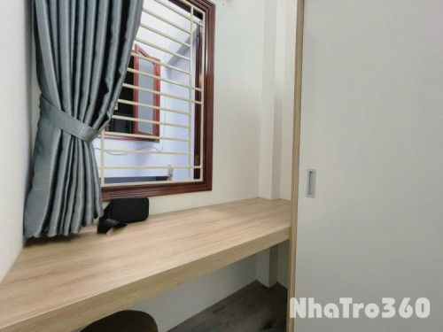 Cho thuê studio ban công quận 4